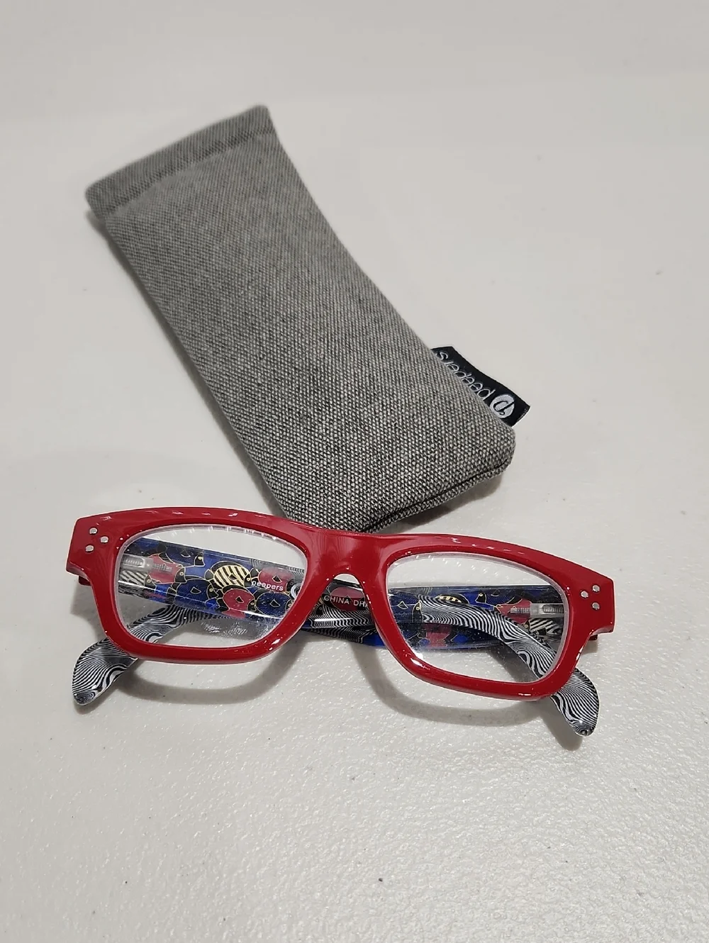Peepers Cheater Reading Glasses Off The Hook Fish Red +1.25